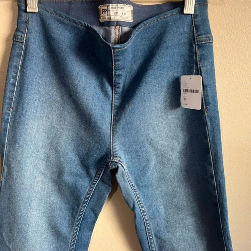 NWT Free People size 25‎ flared jeans